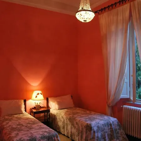 Carola Villa